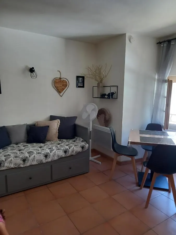 Appartement Studio cocooning centre historique d Avignon